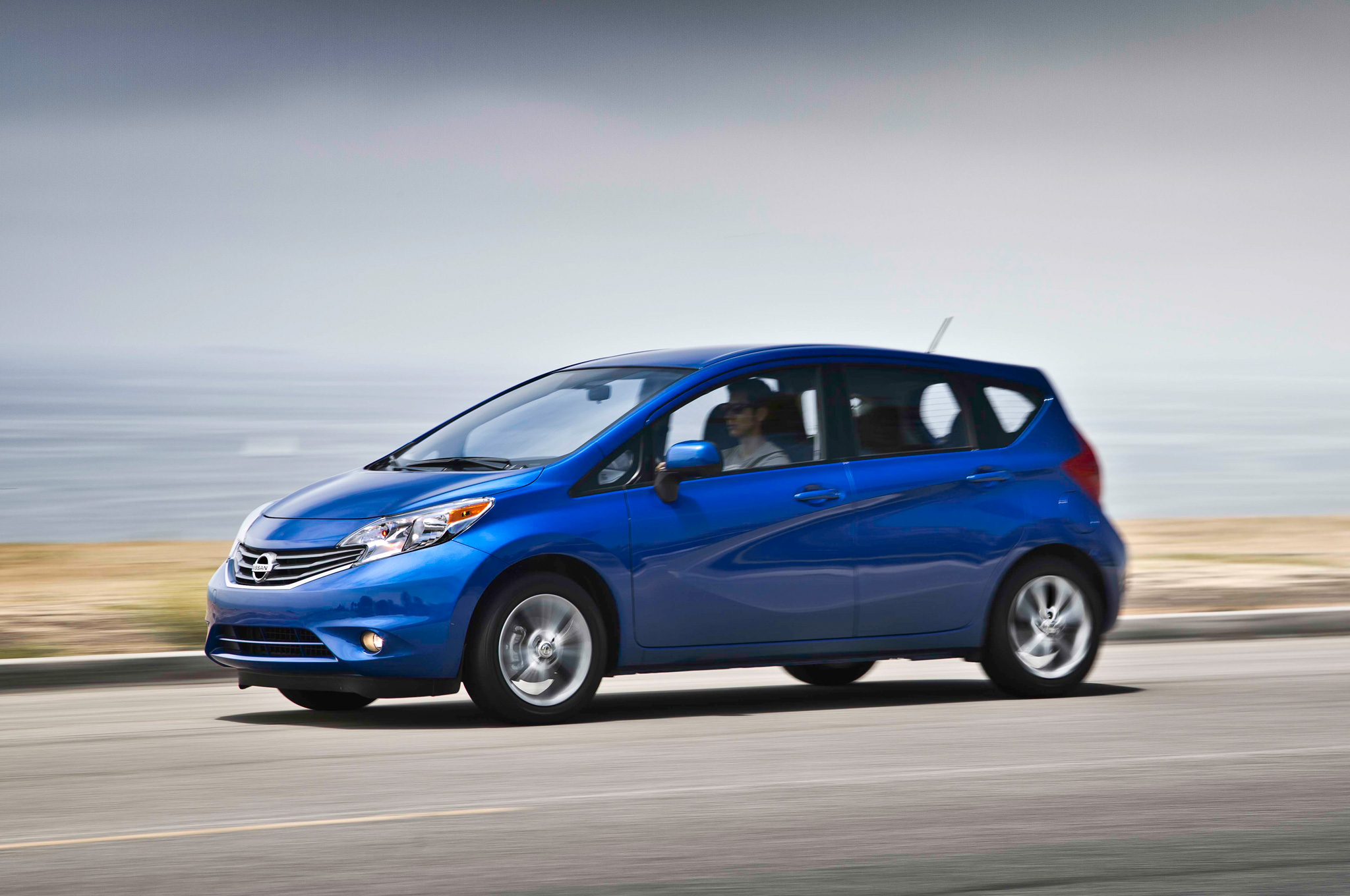 2014 nissan versa note s maven motors nissan versa tank size